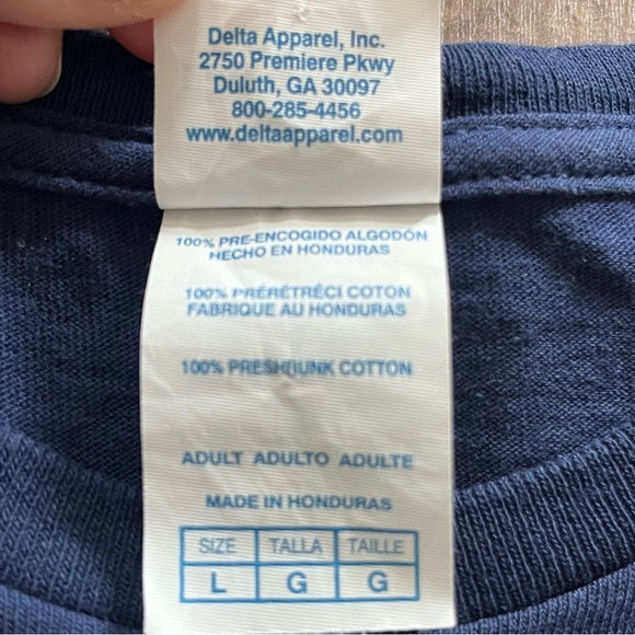 Yellowstone National Park Navy Blue TShirt Unisex L Bear Graphic Cotton Wildlife - Picture 7 of 8